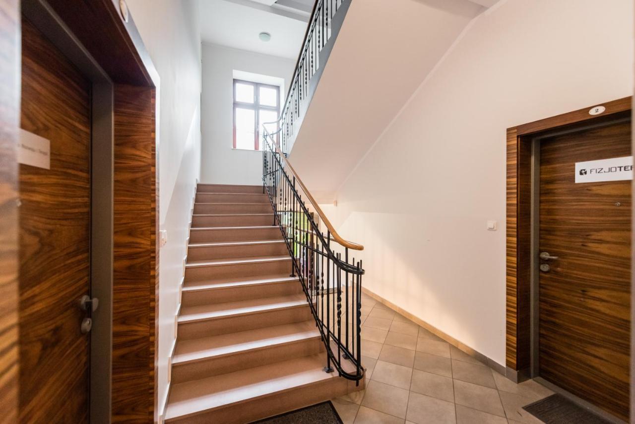 Green Garden Podgorze Apartment Wawelofts Cracóvia Exterior foto