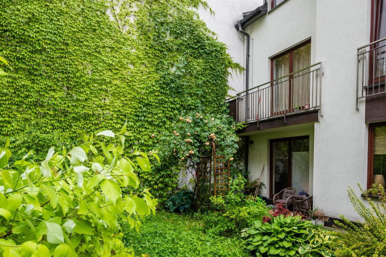 Green Garden Podgorze Apartment Wawelofts Cracóvia Exterior foto